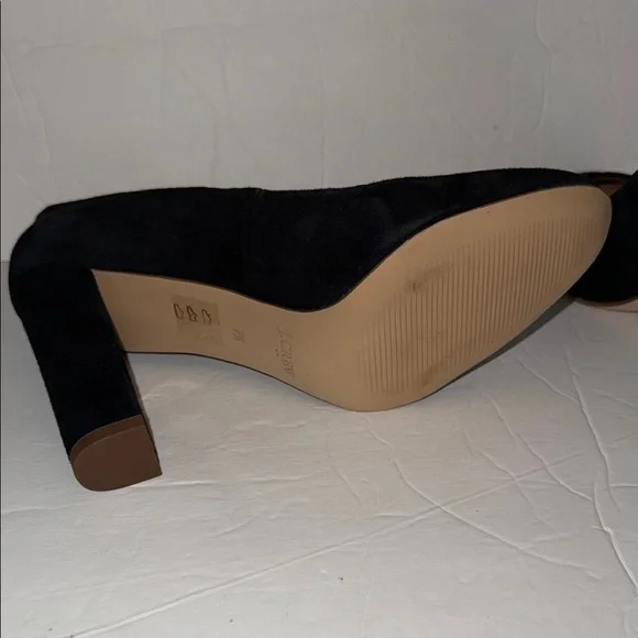 J. Crew Black Classic Suede Round Toe Block Heel Pumps Women’s Size 7.5 - Picture 6 of 6